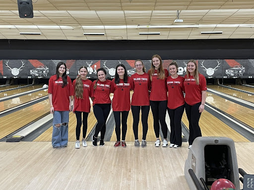 Girls Bowling Show Up and Show Out!