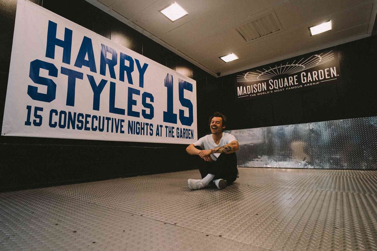 Harry Styles with his banner at MSG from his 2021-2023 Love on Tour. 
